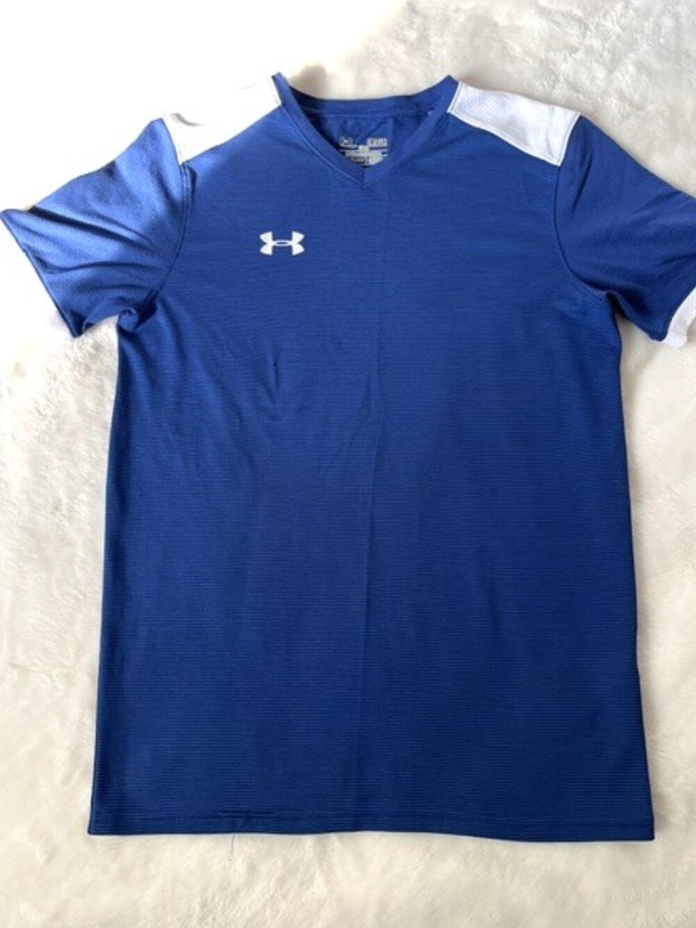Small Mens Under Armour Top Heat Gear Fitted